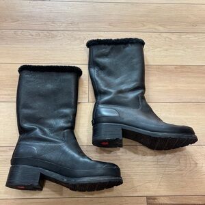 Hunter shearling boots